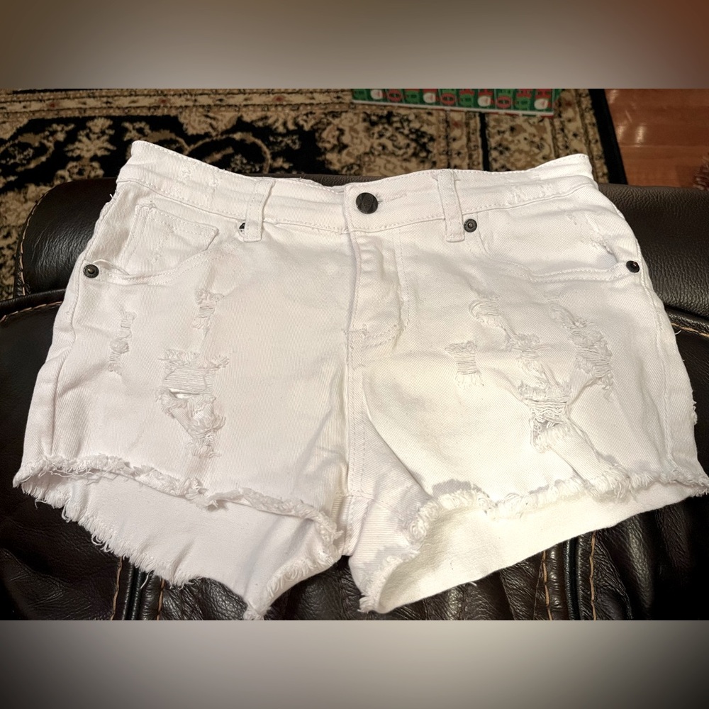 True Gypsy Juniors White Denim Shorts, 7